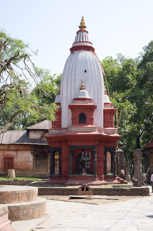 храм в Катманду