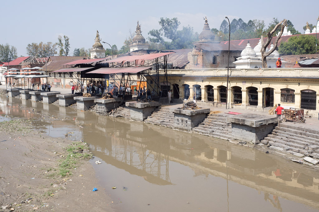кремация в Катманду
